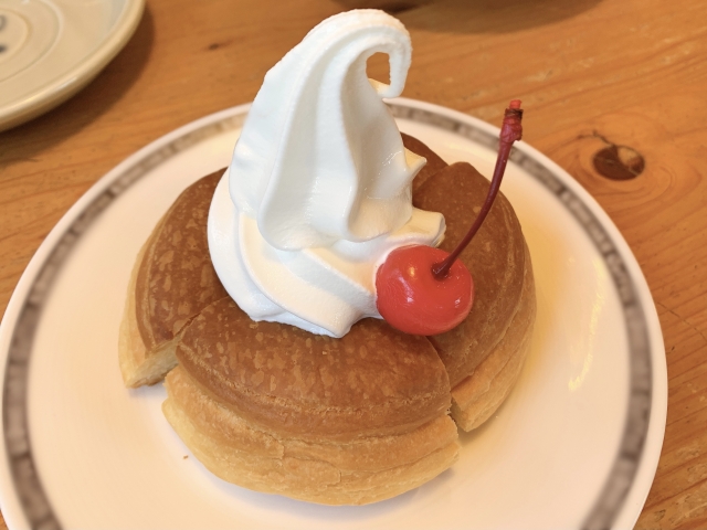 コメダは朝でもモーニング以外の通常メニューを頼める？
